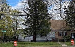 2091 Deer Park Avenue